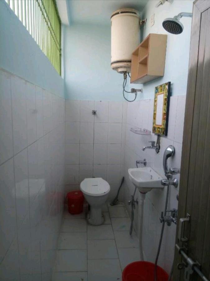 Monalisa Hostel Varanasi Bagian luar foto